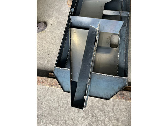機械カバー品